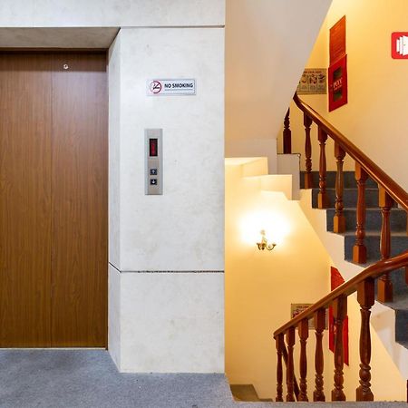 הו צ'י מין סיטי Reddoorz Ura Hotel Hung Phuoc 4 מראה חיצוני תמונה